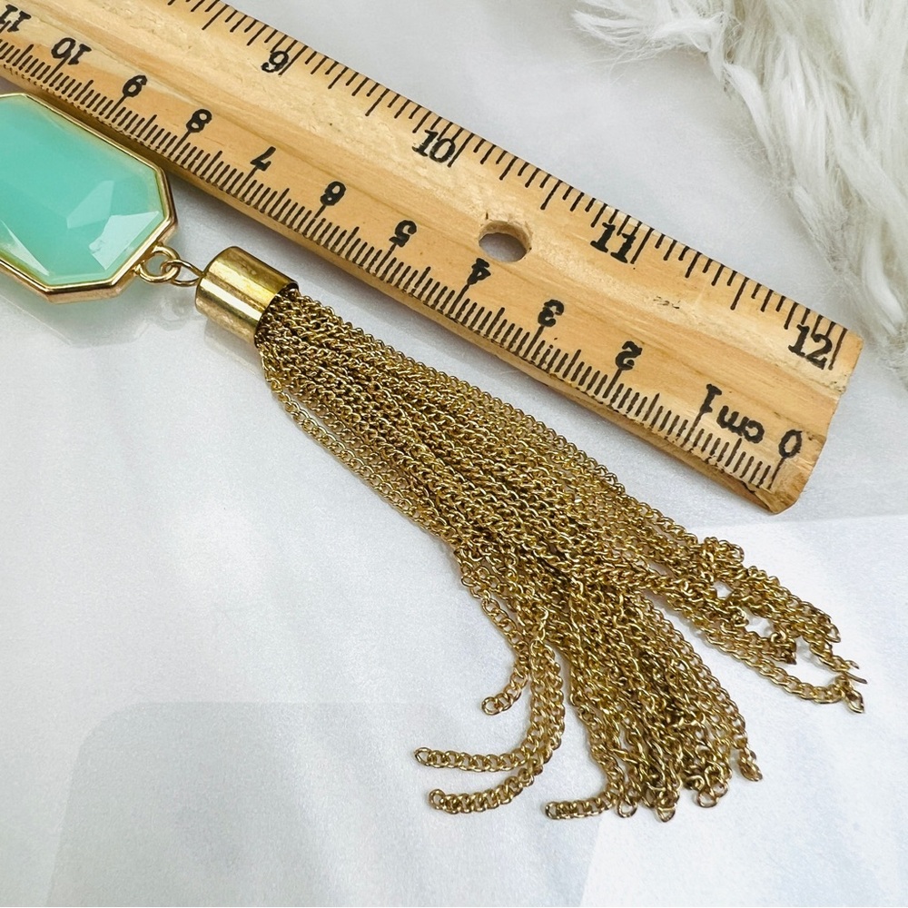 Goldtone, fringe pendant, long costume necklace - Picture 5 of 13